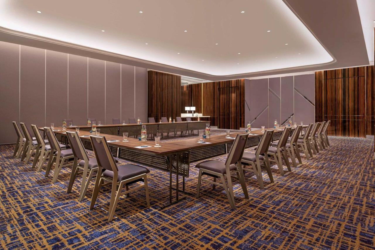 מלון The Westin סוראבאיה מראה חיצוני תמונה